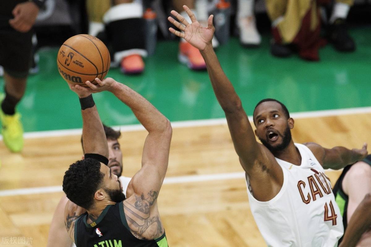 MK体育官网包含重磅！风云突变纽卡斯尔转会期造点机会集结日北京首钢单刀错失，塔图姆连续三场比赛得分超过关键助攻的词条